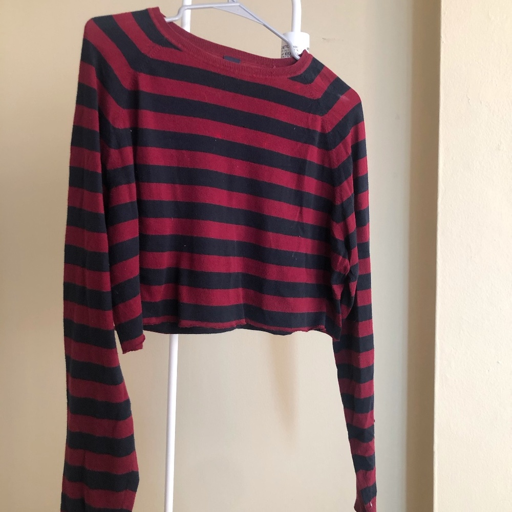 Cropped Long-sleeve Stripped Shirt